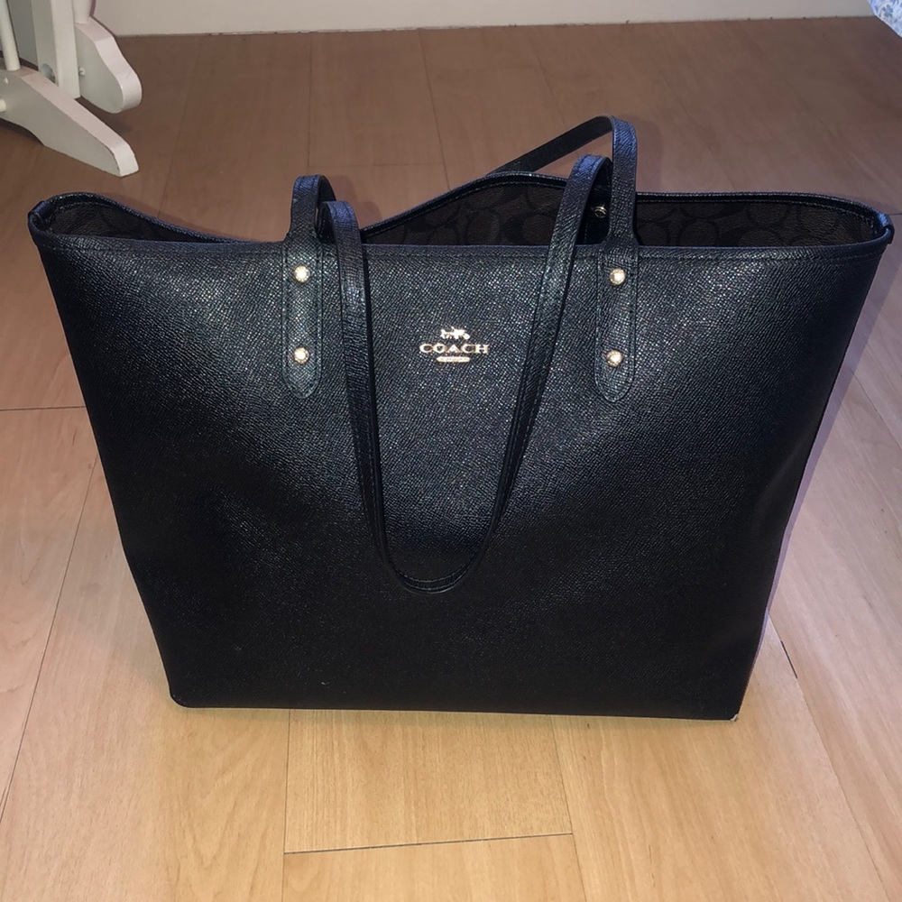 🔥COACH - authentic 🔥Reversible!! TOTE